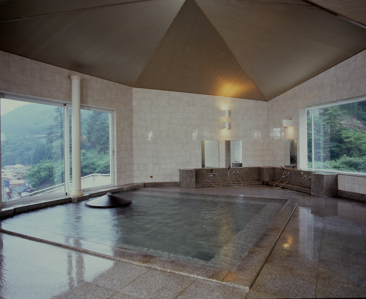 四万グランドホテルの施設写真｜阪急交通社